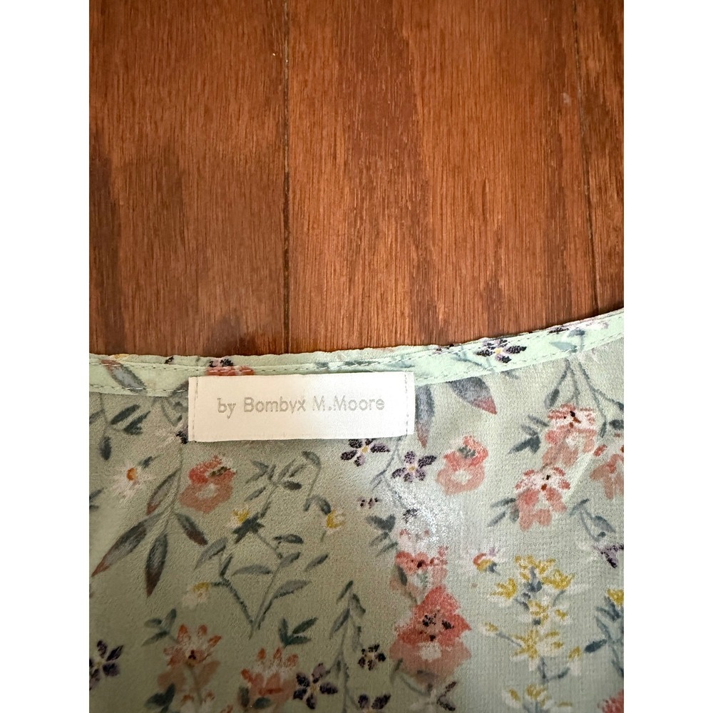 Bombyx‎ M. Moore Floral Babydoll Tie Front Blouse Sage Green Peplum Top Womens - Picture 2 of 5